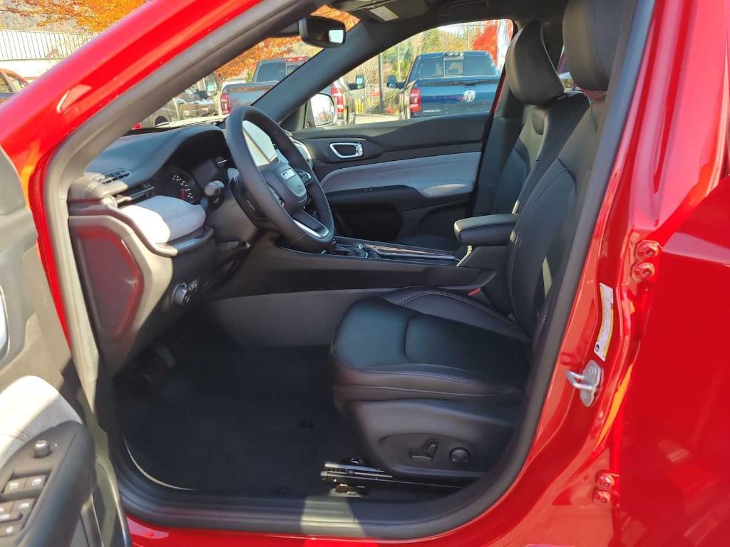 new 2024 Jeep Compass car, priced at $36,495
