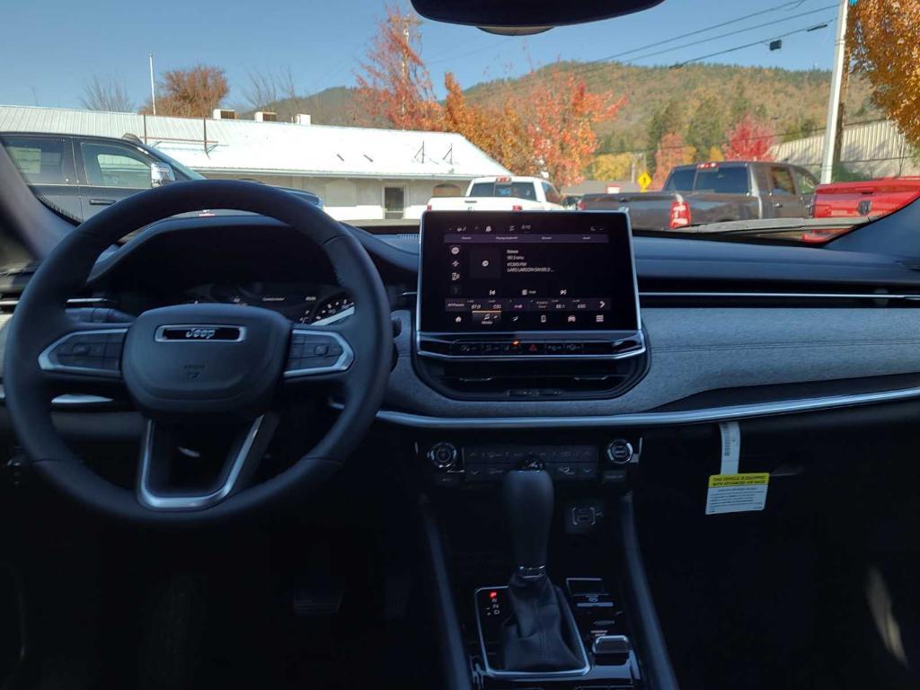 new 2024 Jeep Compass car, priced at $34,999