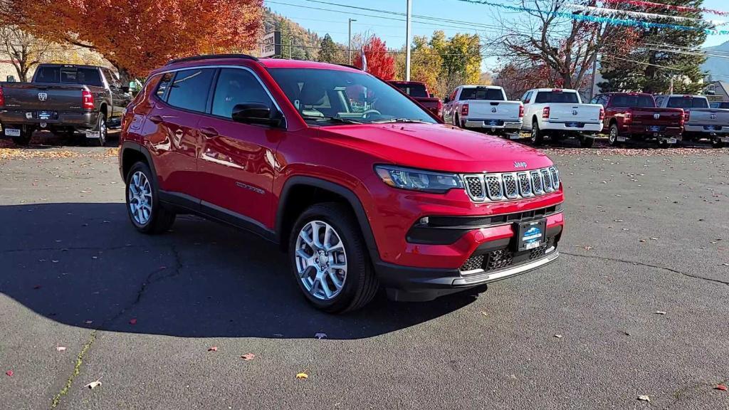 new 2024 Jeep Compass car, priced at $34,999