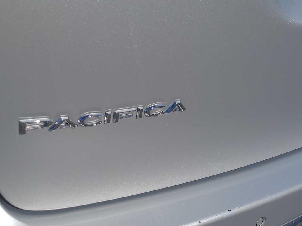 used 2024 Chrysler Pacifica car, priced at $33,677