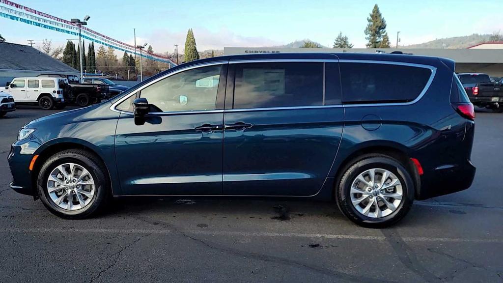 new 2025 Chrysler Pacifica car, priced at $46,999