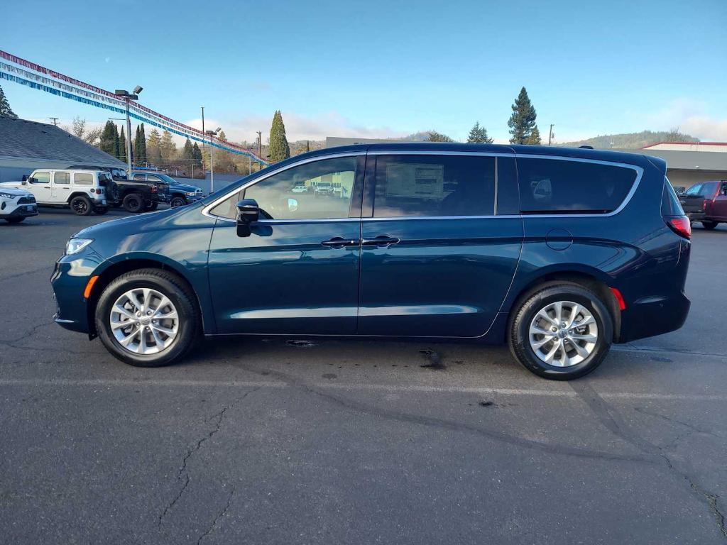 new 2025 Chrysler Pacifica car, priced at $46,999