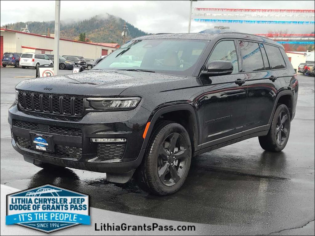 new 2024 Jeep Grand Cherokee L car, priced at $55,999