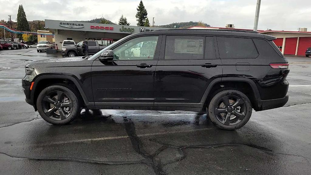 new 2024 Jeep Grand Cherokee L car, priced at $55,999