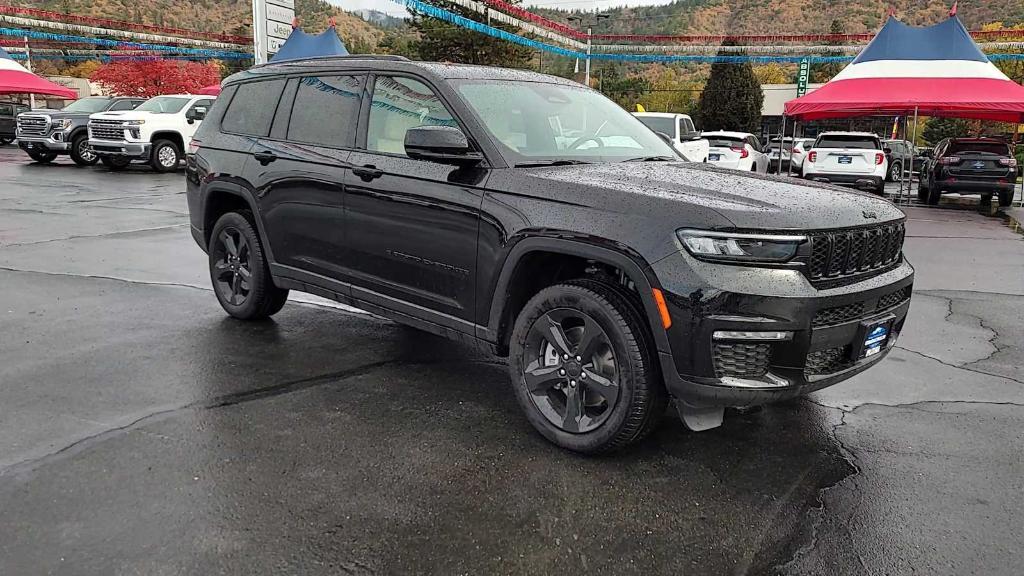 new 2024 Jeep Grand Cherokee L car, priced at $55,999