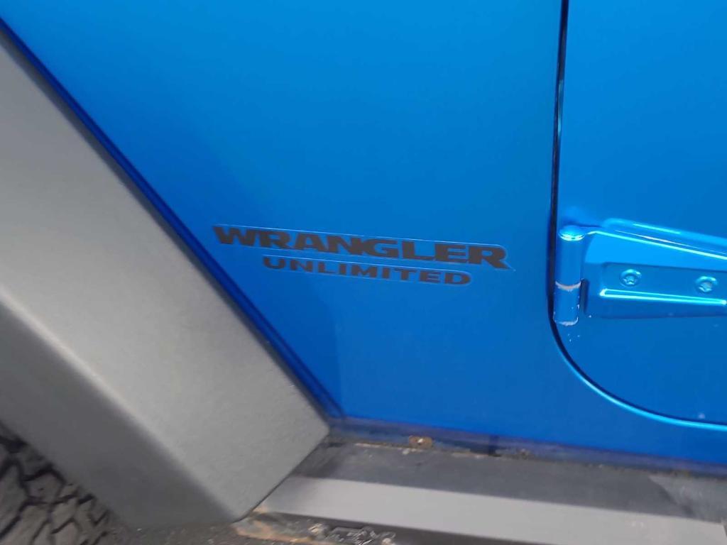 used 2015 Jeep Wrangler Unlimited car, priced at $22,430