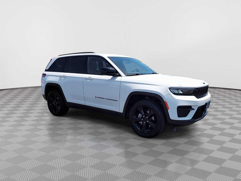 used 2023 Jeep Grand Cherokee car, priced at $34,587
