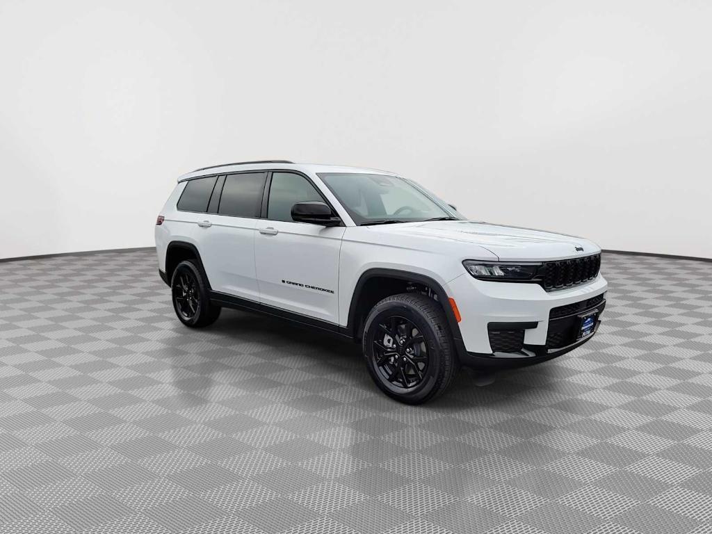 new 2025 Jeep Grand Cherokee L car, priced at $48,880