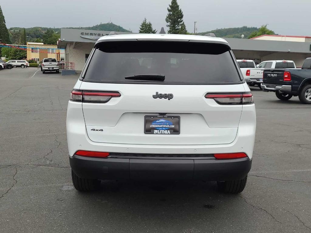 new 2025 Jeep Grand Cherokee L car, priced at $48,880