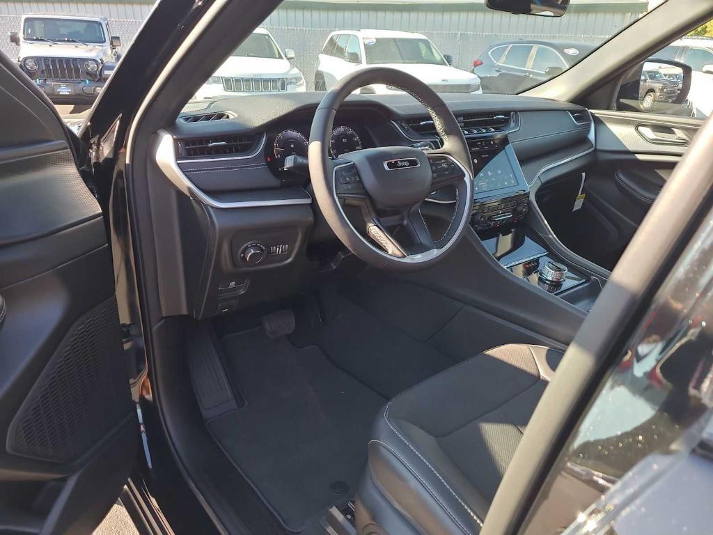 new 2025 Jeep Grand Cherokee L car, priced at $48,431