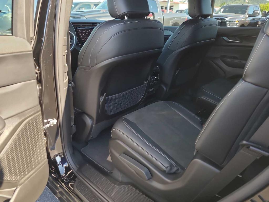 new 2025 Jeep Grand Cherokee L car, priced at $48,431