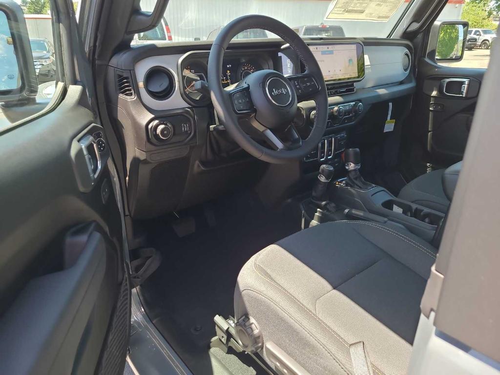 new 2025 Jeep Wrangler car, priced at $44,256