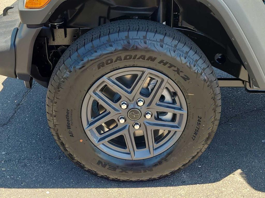 new 2025 Jeep Wrangler car, priced at $44,256