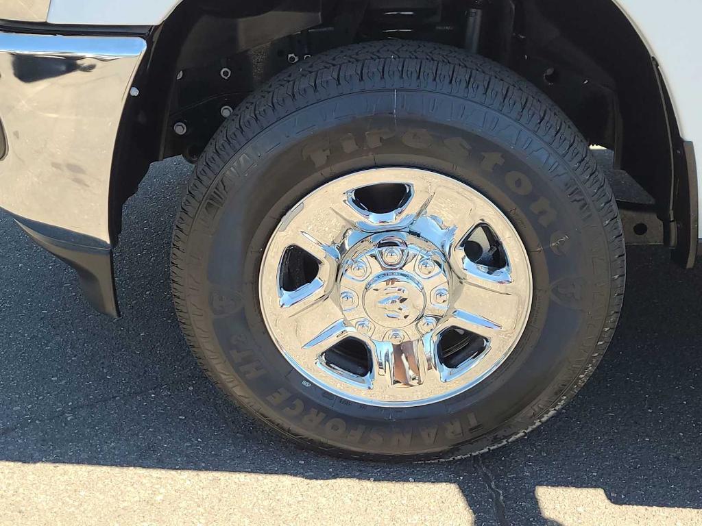 new 2025 Ram 2500 car, priced at $64,585