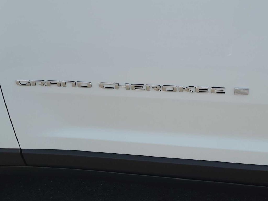 new 2025 Jeep Grand Cherokee L car, priced at $44,887