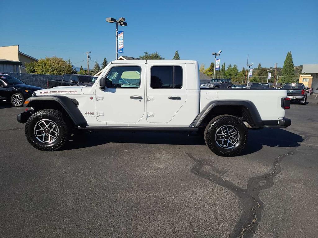 new 2025 Jeep Gladiator car, priced at $52,229