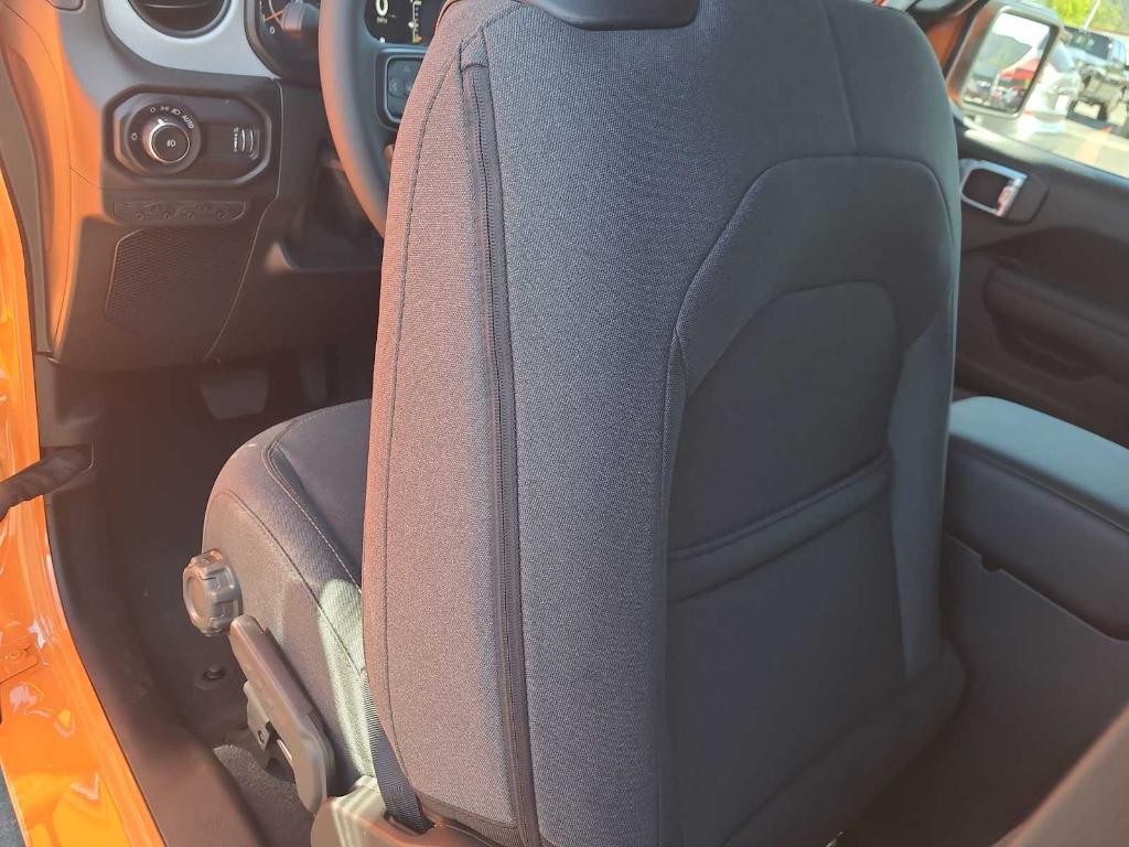 new 2025 Jeep Wrangler car, priced at $49,170