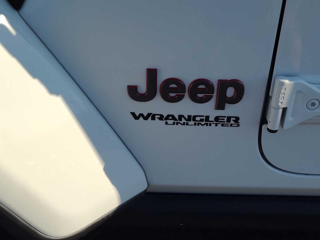 used 2020 Jeep Wrangler Unlimited car, priced at $38,270