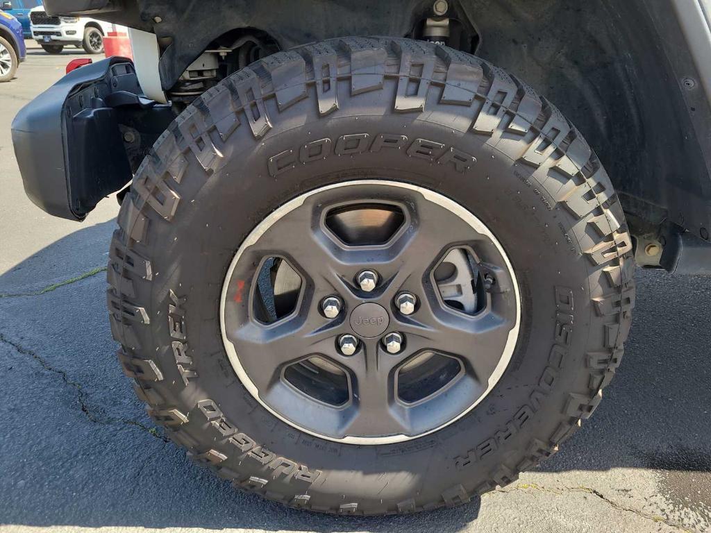 used 2020 Jeep Gladiator car, priced at $29,943