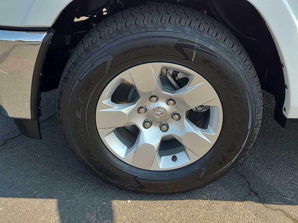 new 2025 Ram 1500 car, priced at $43,016
