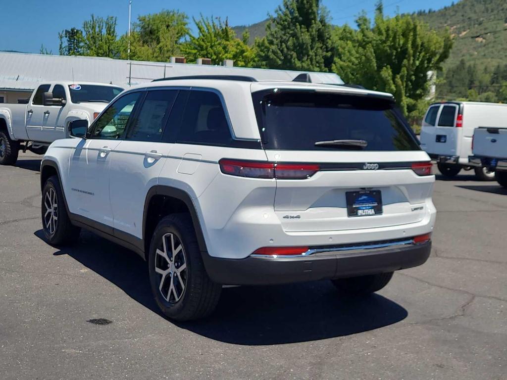 new 2025 Jeep Grand Cherokee car, priced at $42,712