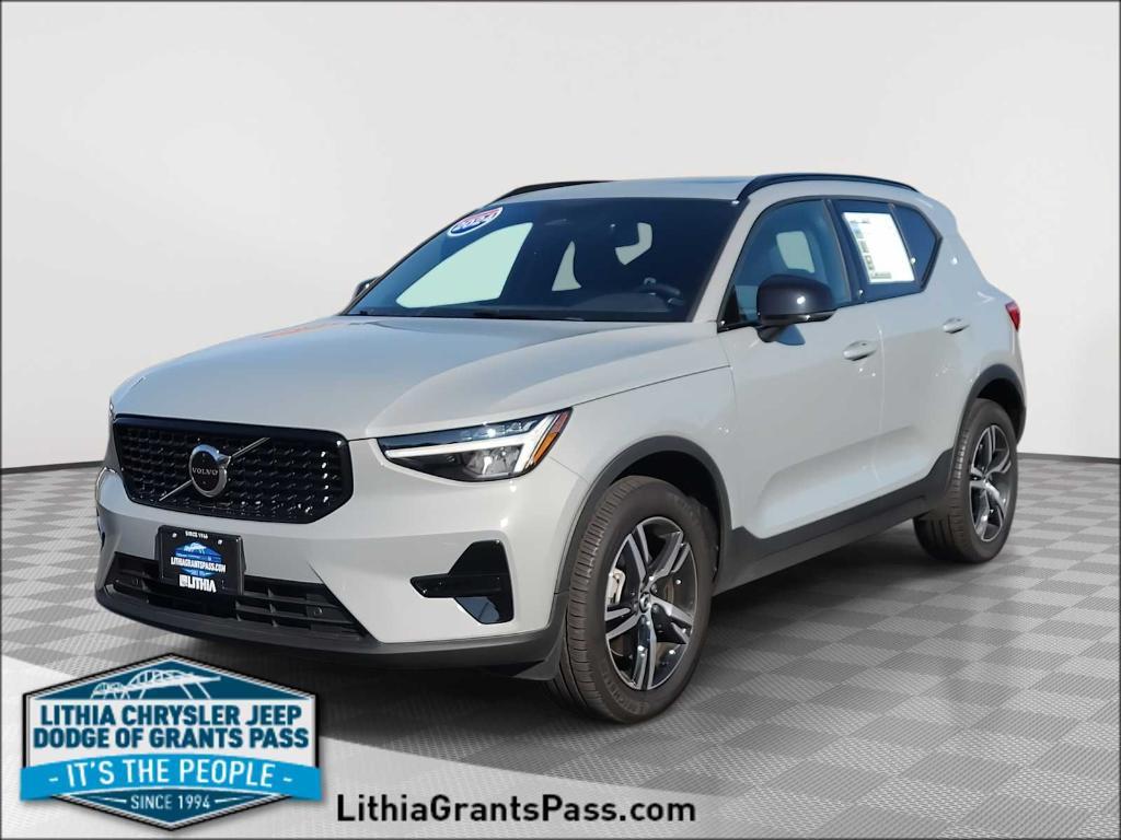 used 2024 Volvo XC40 car, priced at $32,596