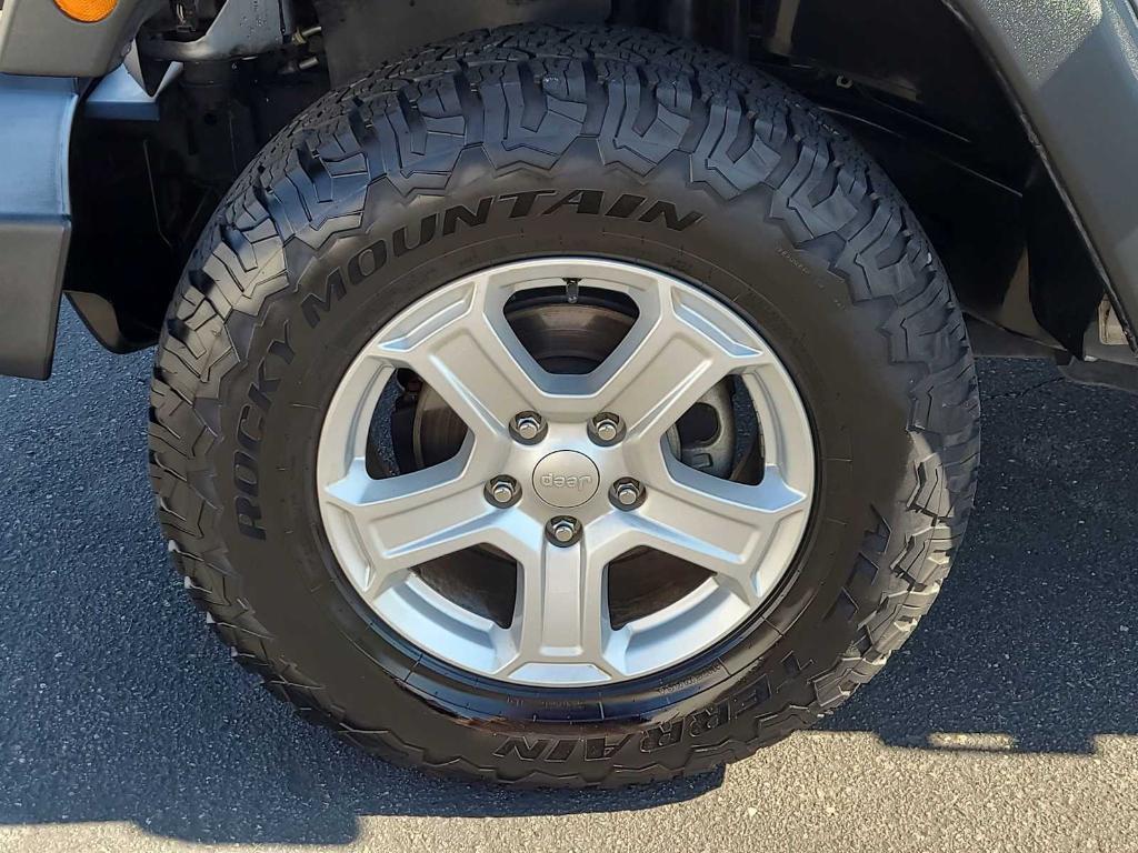 used 2018 Jeep Wrangler JK Unlimited car, priced at $17,998