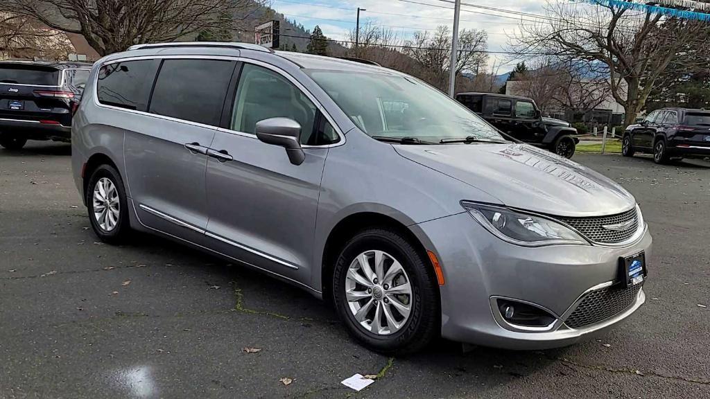 used 2019 Chrysler Pacifica car, priced at $15,229