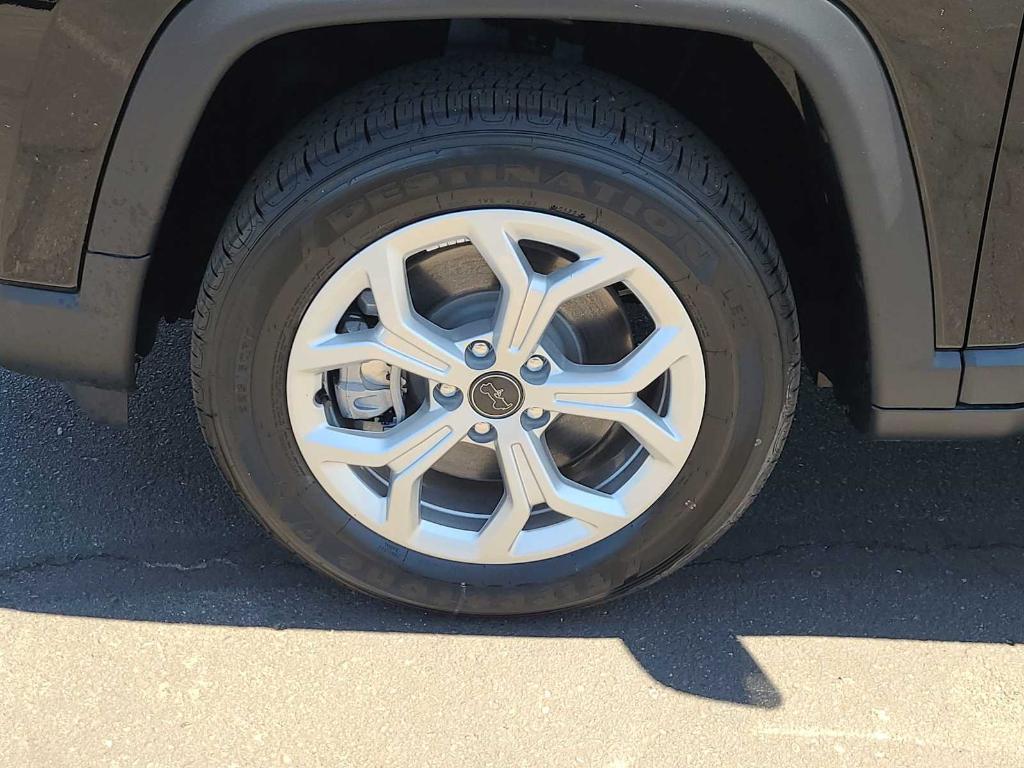 new 2025 Jeep Compass car, priced at $27,057