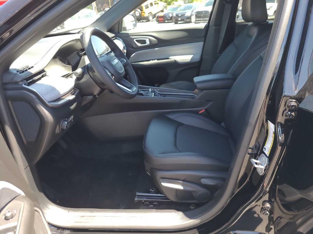 new 2025 Jeep Compass car, priced at $27,057