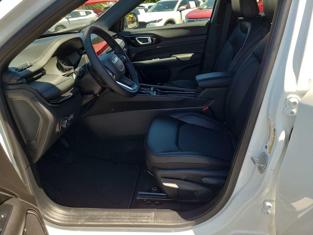 new 2025 Jeep Compass car, priced at $28,345