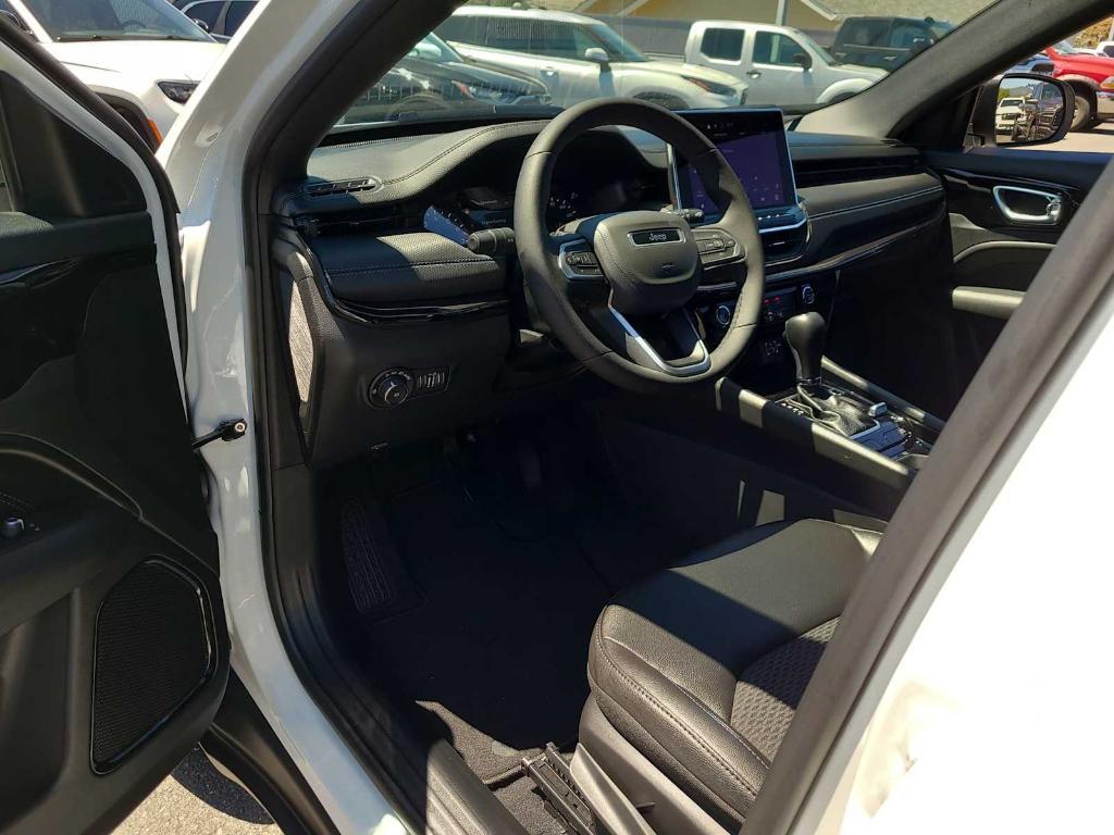 new 2025 Jeep Compass car, priced at $28,345