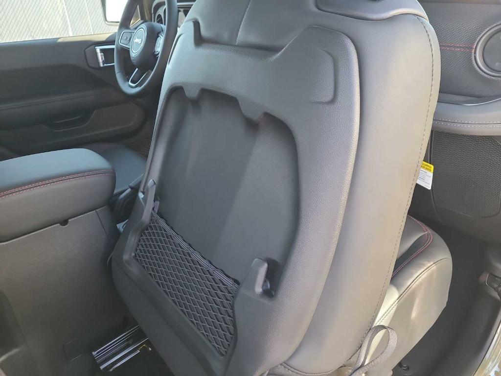 new 2025 Jeep Wrangler car, priced at $58,035