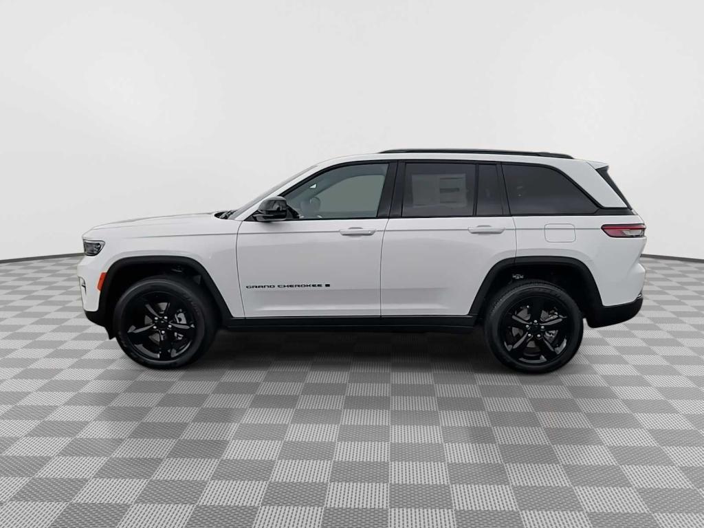 new 2025 Jeep Grand Cherokee car, priced at $39,089