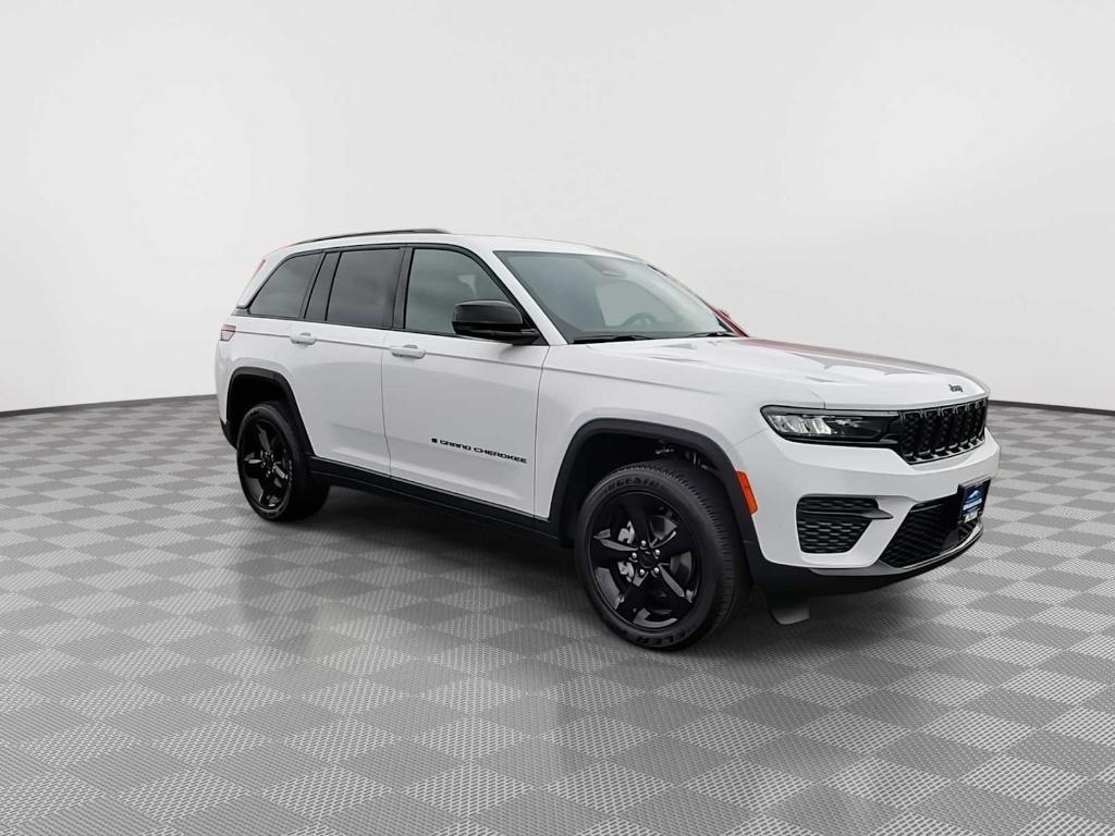 new 2025 Jeep Grand Cherokee car, priced at $39,089