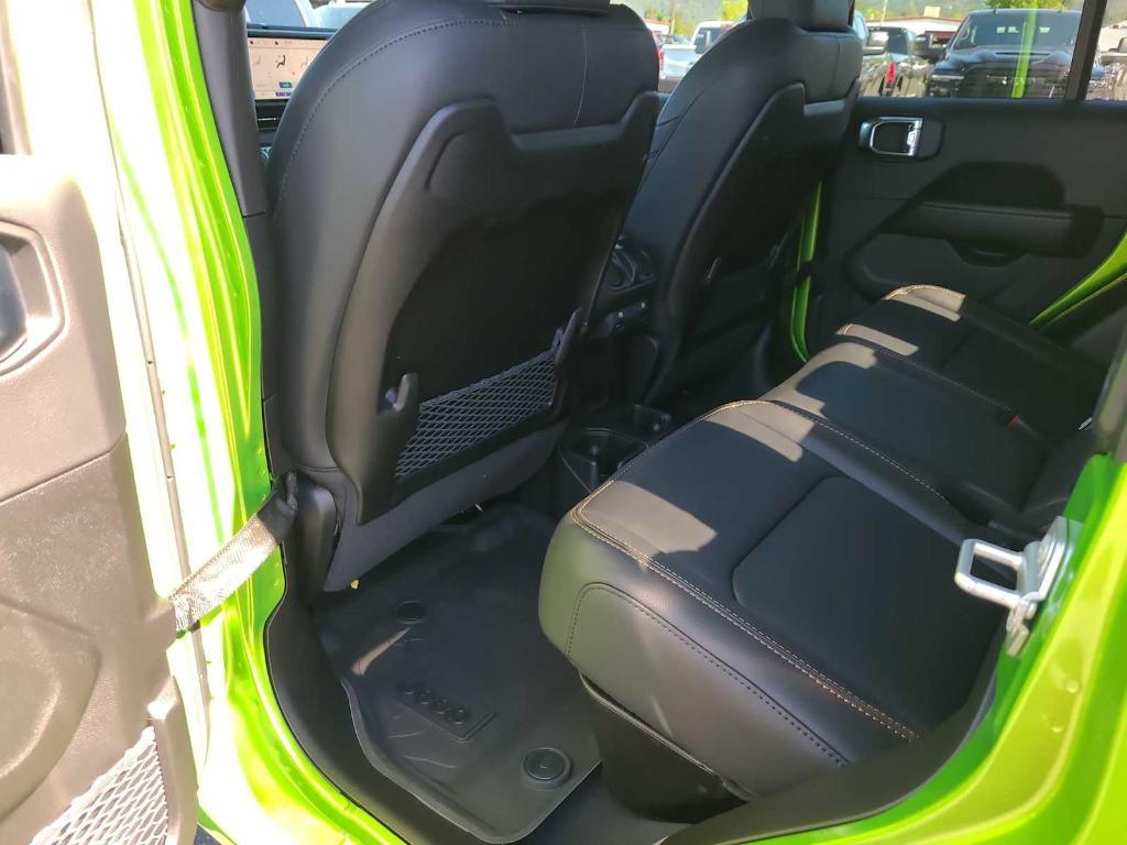 new 2025 Jeep Gladiator car, priced at $47,991
