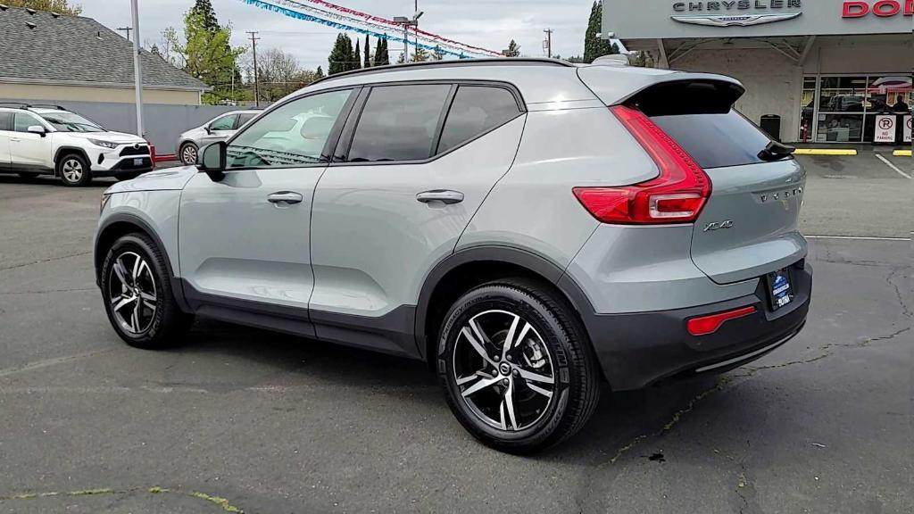 used 2024 Volvo XC40 car, priced at $30,784