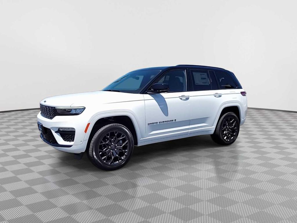 new 2025 Jeep Grand Cherokee car, priced at $59,456