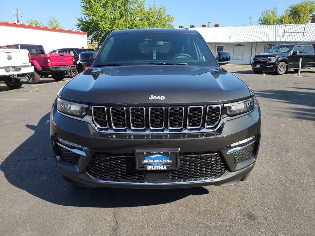 new 2024 Jeep Grand Cherokee car, priced at $46,999