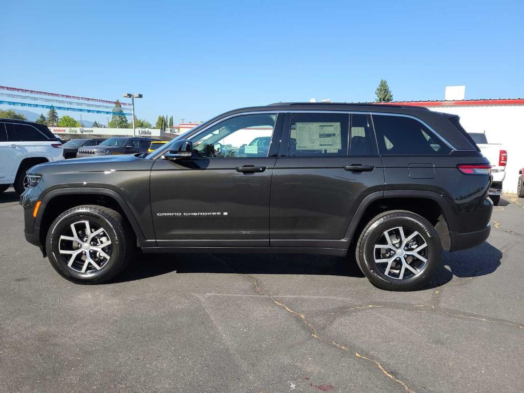 new 2024 Jeep Grand Cherokee car, priced at $46,999