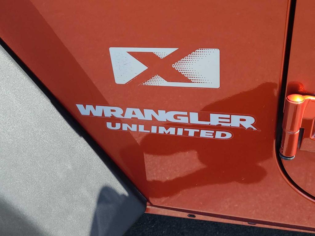used 2009 Jeep Wrangler Unlimited car, priced at $15,247