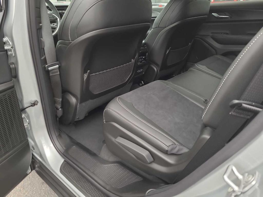 new 2025 Jeep Grand Cherokee L car, priced at $46,980