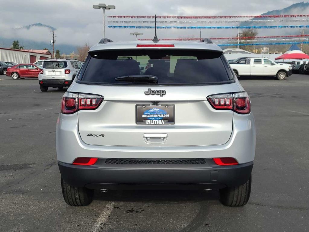 new 2025 Jeep Compass car, priced at $28,999