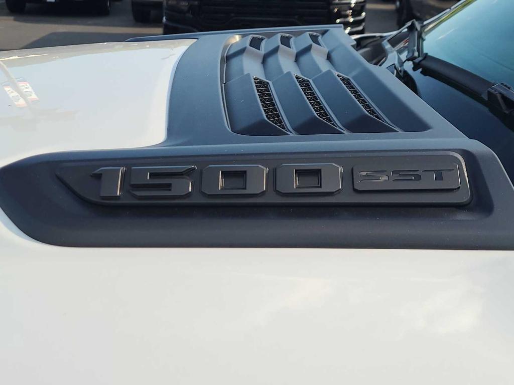 new 2025 Ram 1500 car, priced at $59,331