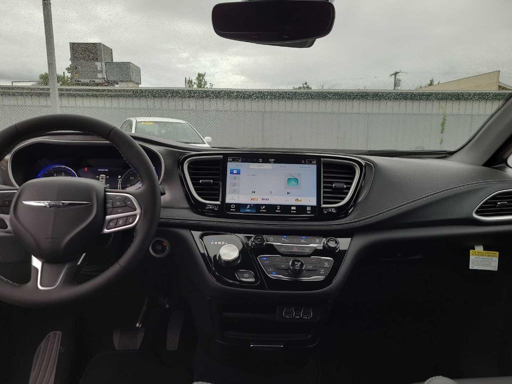 new 2025 Chrysler Pacifica car, priced at $42,998