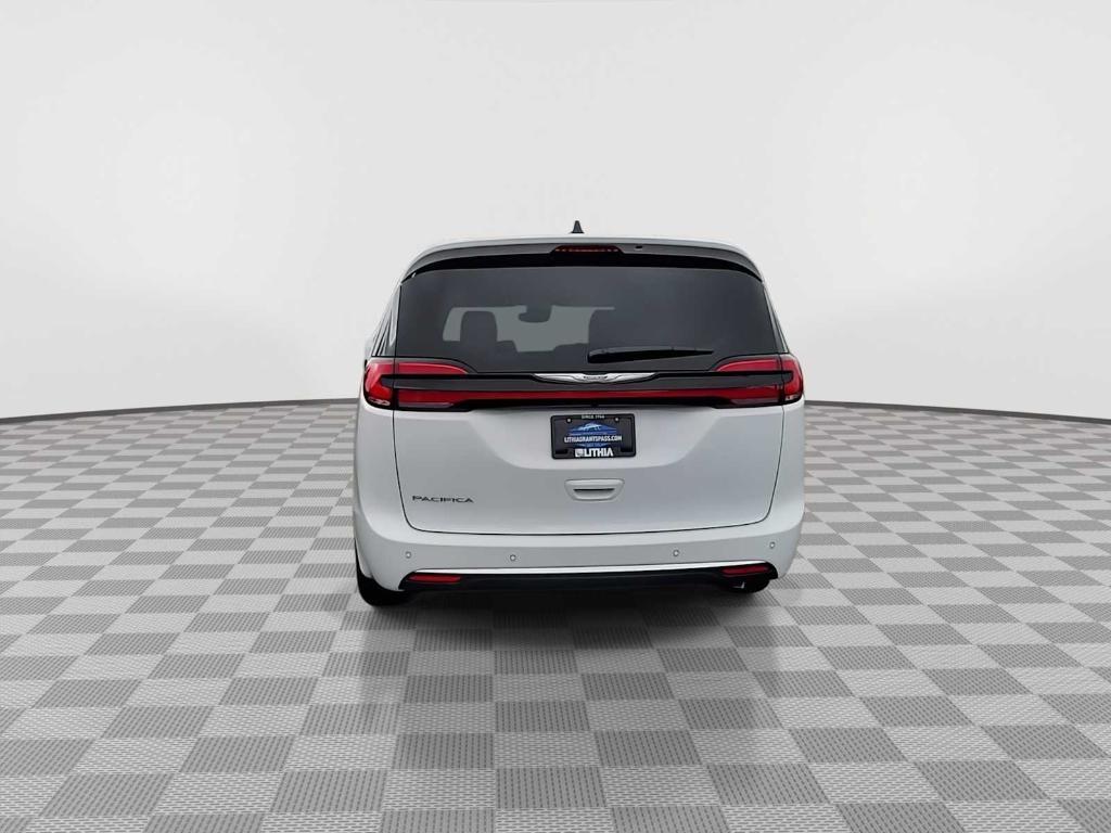 new 2025 Chrysler Pacifica car, priced at $42,998
