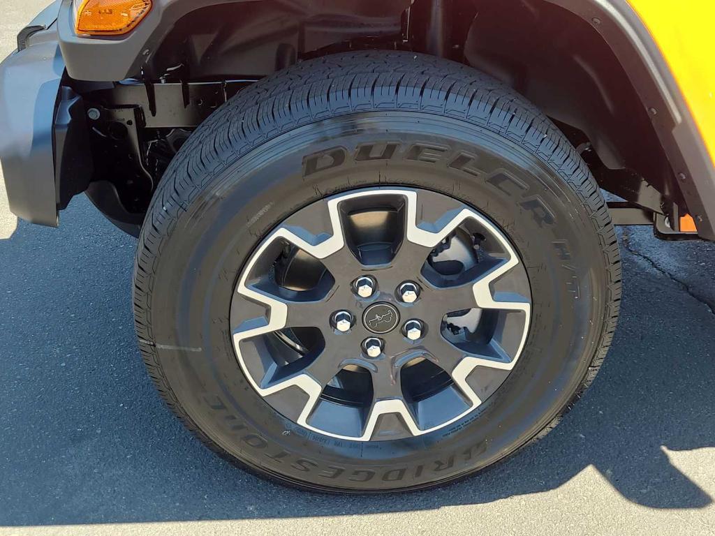 new 2025 Jeep Gladiator car, priced at $55,095