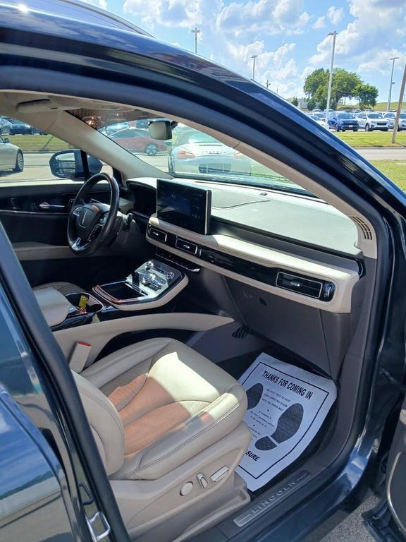used 2021 Lincoln Nautilus car, priced at $29,995