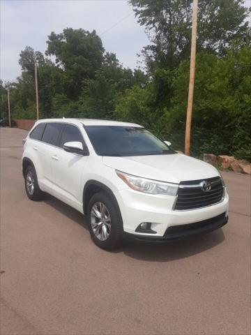 used 2015 Toyota Highlander car, priced at $17,900