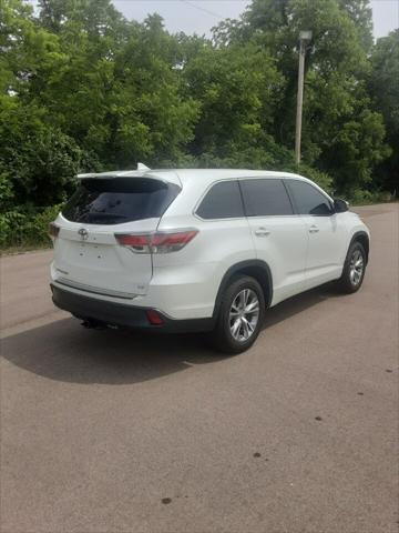 used 2015 Toyota Highlander car, priced at $17,900